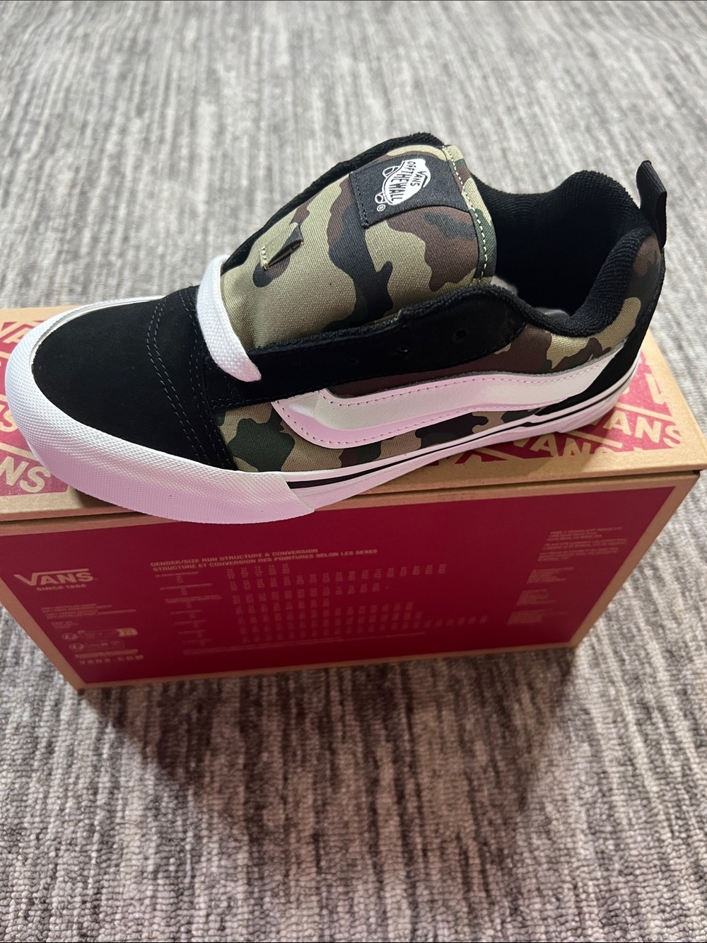Vans Knu Skool Skate Shoe - Black / Camo Size 5 Junior’s - Picture 4 of 14